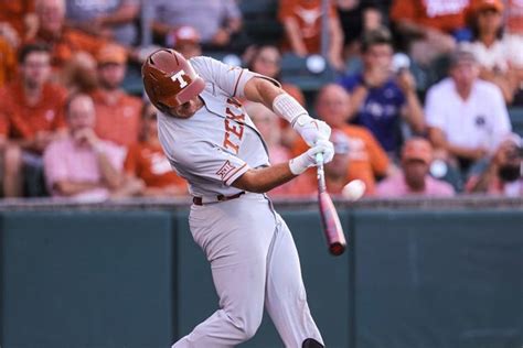 Texas Holds Best Odds To Win College World Series