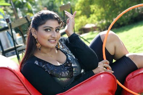 Sexy Model N Tattoo Desi Actress Babilona Hot Stills