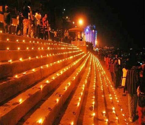 Pin by ANOOP KESHARI on varanasi ghat dev diwali | Varanasi, Diwali ...