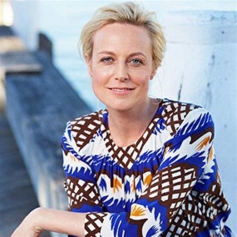 Marta Dusseldorp Biography Labelshisa