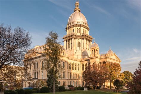 20 Must See Illinois Landmarks Expert Guide Photos
