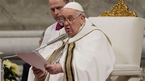 Papst Schaut Bei Christmette Besonders Auf Eine Stadt Deutsch City