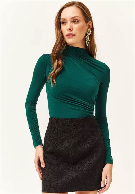 Buy Olalook Mock Neck Ruched Crop Top 2024 Online Zalora Philippines