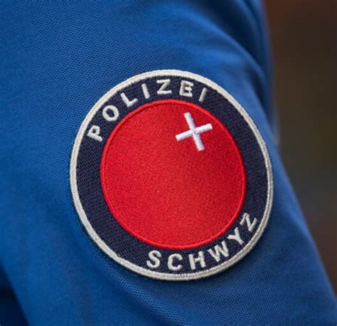 Kapo Schwyz Erstes Ausbildungsjahr Geschafft Polizeinews Ch