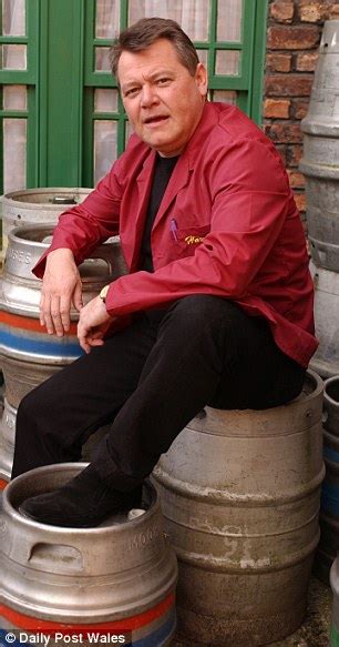Coronation Street Actor Iain Rogerson Died Of Overdose Daily Mail Online