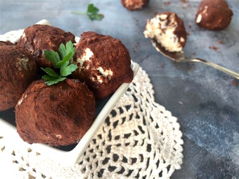 Tartufini Di Cocco E Ricotta Dolci E Coccole Di Miki