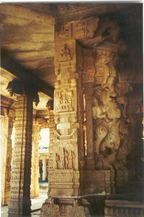 India Travel | Pictures: Hampi temple