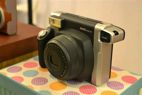 Fuji camera retro - serrearticles