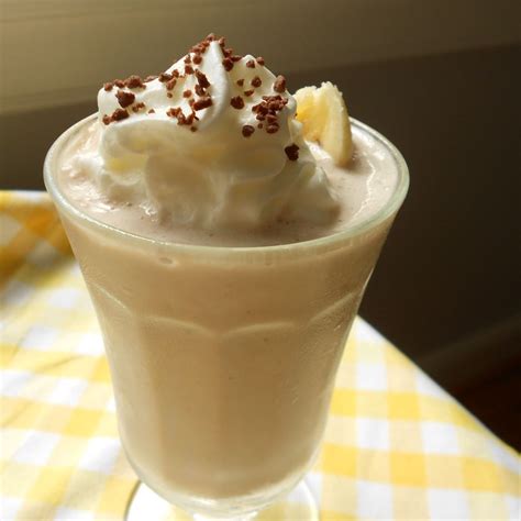 Chocolate Banana Milkshake Recipe