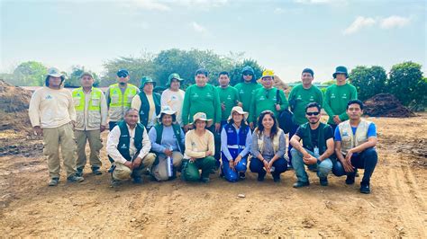 Serpar Parque De Las Leyendas Molitalia Y Bonchona Intercambiaron