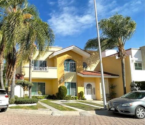 Casa en venta en Calzada José Clemente Orozco Colonia pueblo nuevo