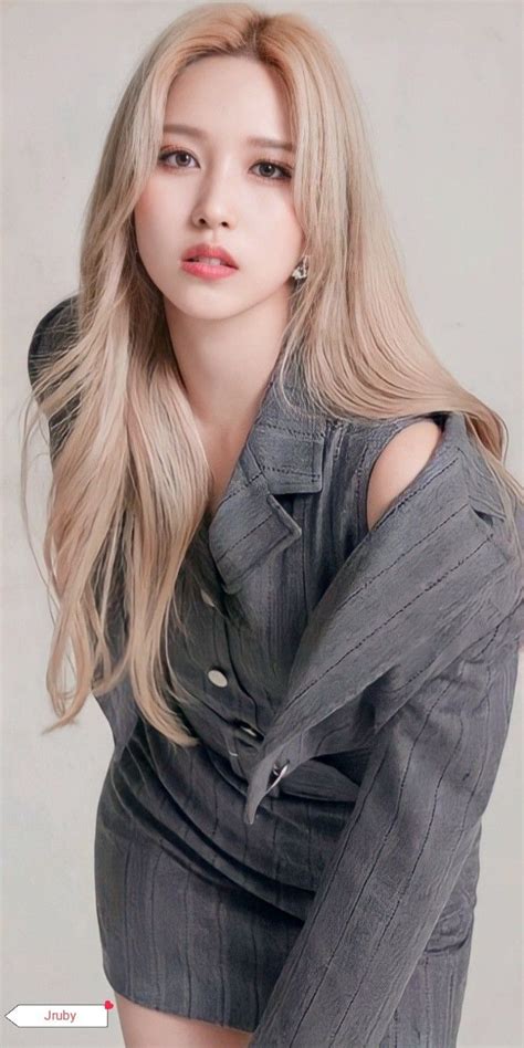 Mina Wallpaper Blonde Asian Mina Kpop Girls