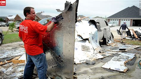 Photos Deadly Storms Sweep Across The U S 03