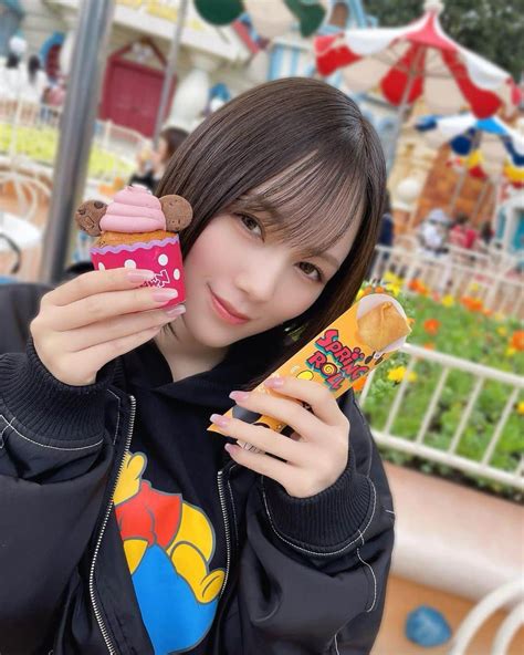 涼森れむさんのインスタグラム写真 涼森れむinstagram 「 ミニーウィーラブユーのパレード見たくてランド🏰 ️ Tdr 東京ディズニーランド ミニーウィーラブユー」3月24