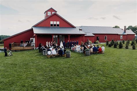 The Best Rustic Barn Connecticut Wedding Venues By Thaddeus Ladzinski