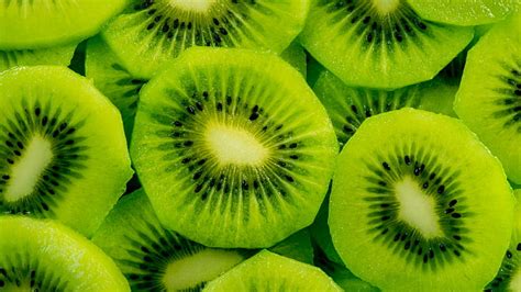 Foto De Kiwis En Rodajas Verdes Y Negros Kiwi Fruta K Fondo De