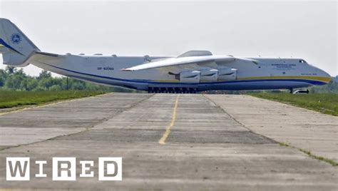 Worlds Largest Plane : The Antonov An-225 - YouTube