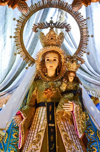 The canonically crowned Nuestra Señora de Caridad de Bantay Apo