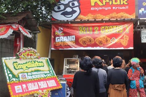 Ajak Masyarakat Berwirausaha Mr Kriuk Fried Chicken Bagikan