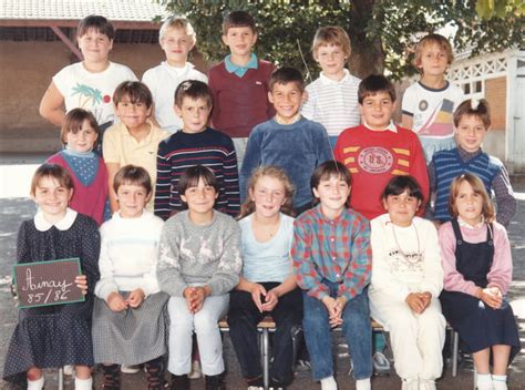 Photo De Classe Cm De Ecole Primaire Ainay Le Ch Teau