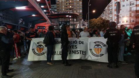 En vídeo la globotá en protesta contra Peter Lim del 11M