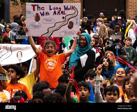 Birmingham Alabama Usa 12th Oct 2023 Little Amal The Puppet