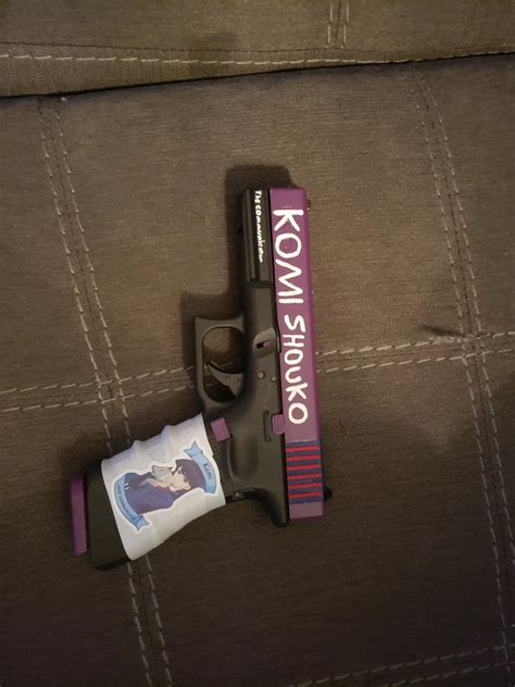 Behold The Communicator A Komi Glock 17 Paint Job Rairsoft