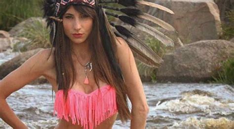 Sol Bikini Y Mar As Le Hacen Frente Al Calor Las Famosas Argentinas