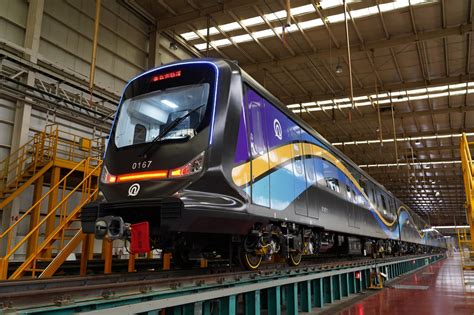 CRRC Unveils First Carbon Fibre Metro Train