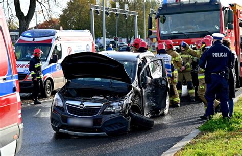 Szczecin Zderzenie Samochodu Osobowego Z Autobusem Rmf