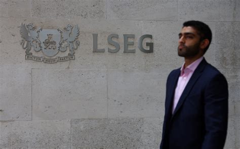 ftse  hits  week high  soft  inflation data reuters