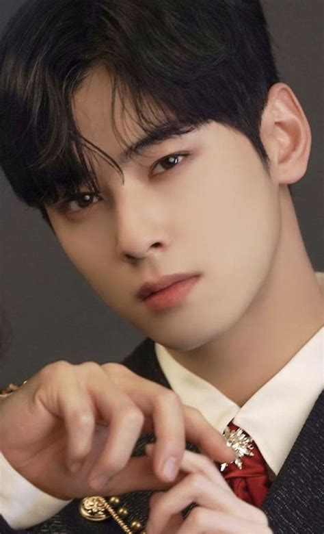 Pin De Kim Taehyung En Cha Eun Woo Cha Eun Woo Fotos De Coreanos