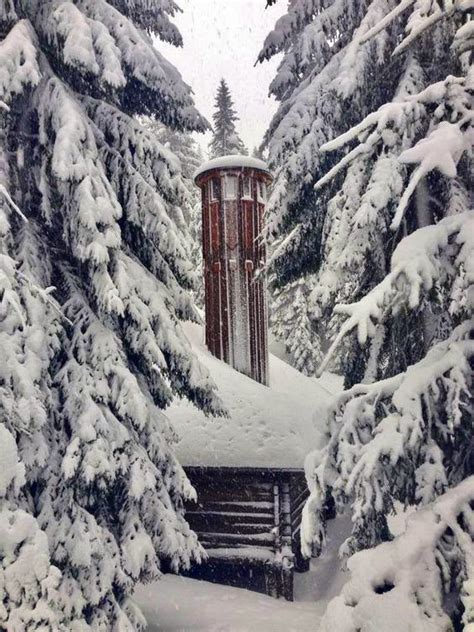 Bayt Al Fann On Twitter 6 Mosque In The Snow Bosnia