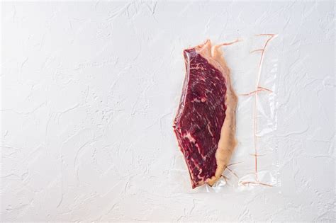 Filete Picanha Crudo Carne De Vacuno Orgánica Envasada Al Vacío Foto