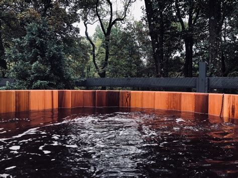 Round Cedar Hot Tub Large Round Hot Tubs Zen Bathworks
