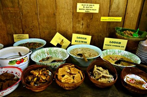 Warung Kopi Klotok Jogja Menu Harga Dan Lokasi