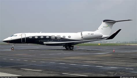 T7 ACP Poonawalla Aviation Gulfstream G650 GVI Photo By Jan Jurecka