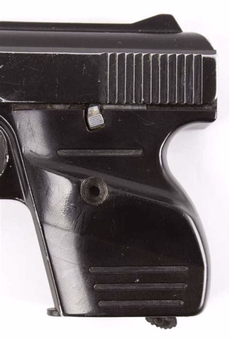 Lorcin L25 25 Cal Auto Semi Automatic Pistol