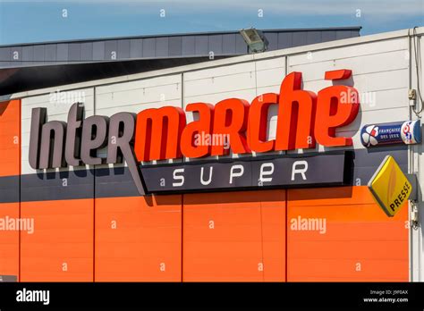 Intermarche Logo Hi Res Stock Photography And Images Alamy