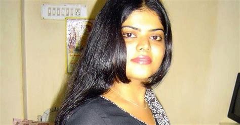 Hot Desi Bhabhi Auntie Nude Photo Sexy Girls Pics