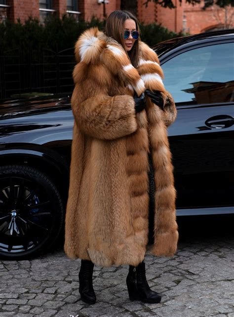 Fox Fur Coat Eg