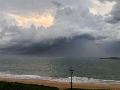 Feriadão Com Alerta De Chuvas Intensas Ventos De Até 100 Kmh E Ondas