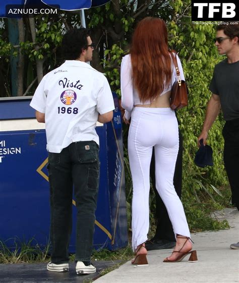 Sophie Turner Sexy Seen Flaunting Her Hot Figure Alongside Joe Jonas In Miami AZNude