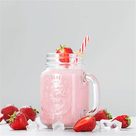 Smoothies Mit Erdbeeren Essen Und Trinken