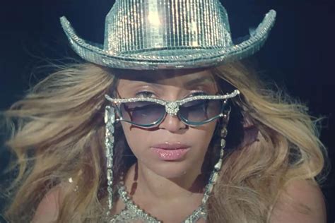 Beyoncé Teases Wild 'Renaissance' Visual Album Looks With Blink-and-You ...