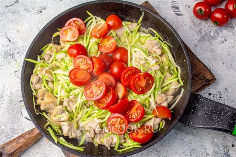 Спагетти из кабачков с курицей — рецепт с фото пошагово