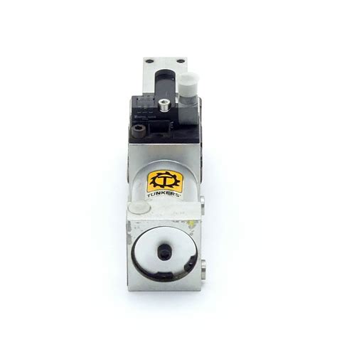 Maschinenteil24 Tünkers Pneumatic Clamp 20° Buy Online