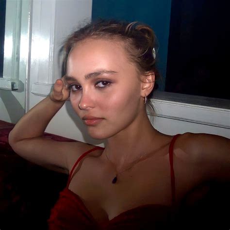 Pin By Alana On April Showers 23 Lily Rose Depp Style Lily Rose