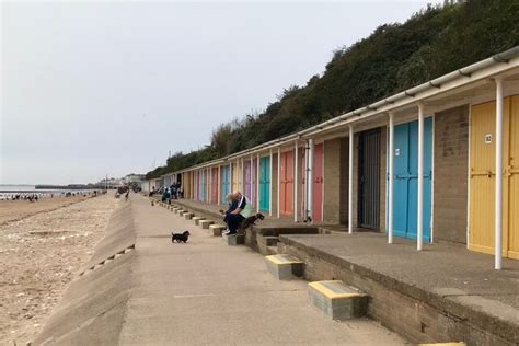 Beach Huts On Bridlington North Marine © David Dixon Cc By Sa20