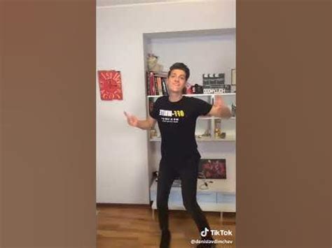 Денислав Димчев танцува - YouTube